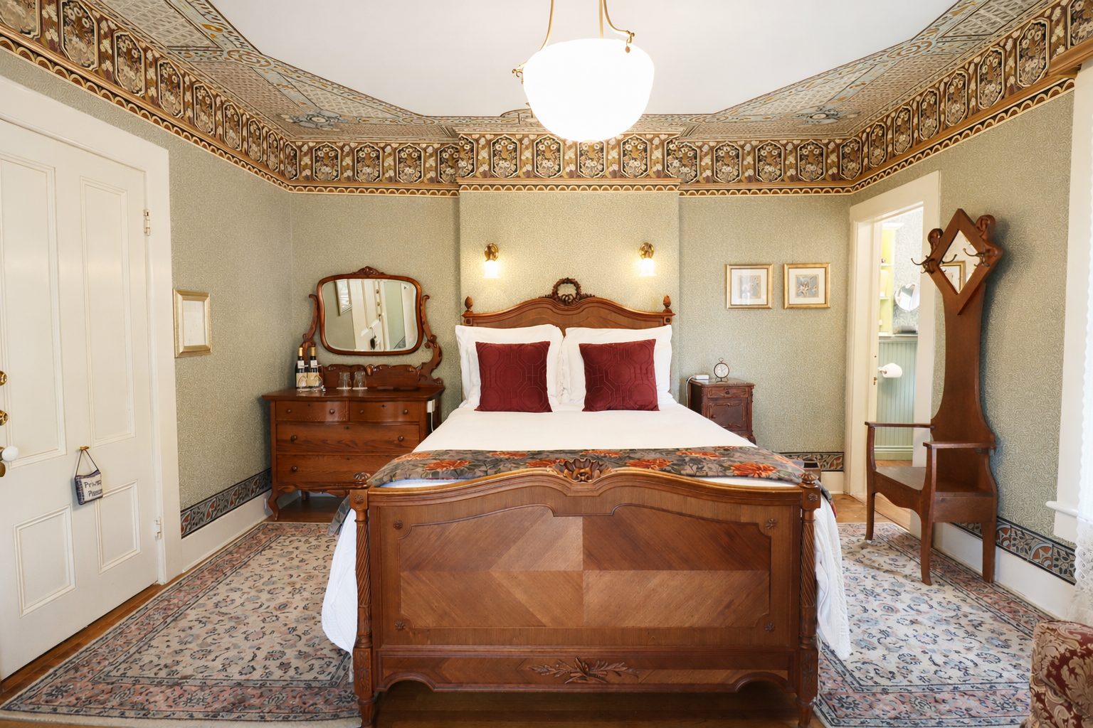 Margaret Simpson Room, photo 2